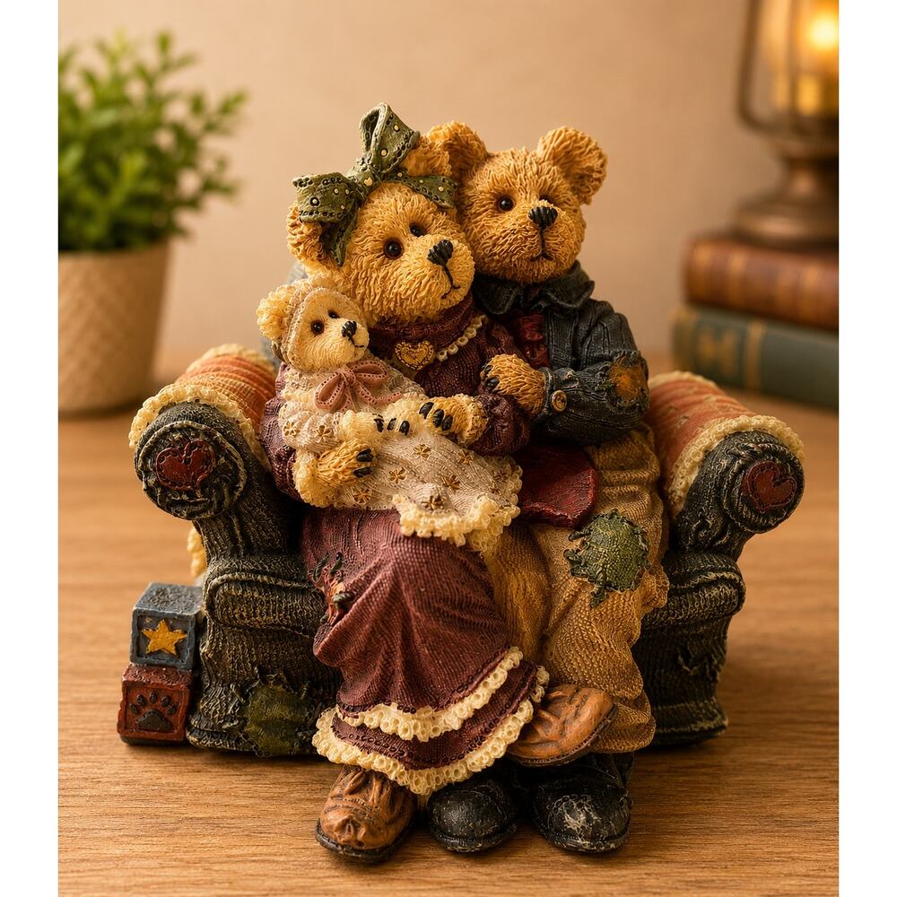 vintage 1996 Boyds Bears music box figurine from the Bearstone Collection
